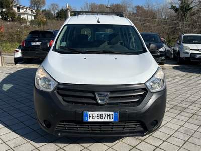 Dacia Dokker 75CV Serie Speciale Lauréate Family Bianco usata Teano