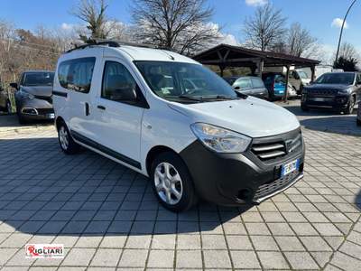Dacia Dokker 75CV Serie Speciale Lauréate Family Bianco usata Teano