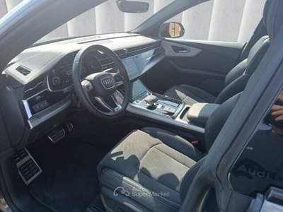 Audi Q8 Q8 SUV 55 TFSI quattro tiptronic S line edition Grigio usata Agliana