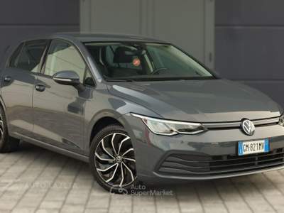 Volkswagen Golf 1.0 eTSI EVO DSG Life Grigio usata Caorso