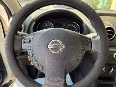 Nissan Qashqai tagliando e revisione appena eseguiti Bianco usata Ferrara