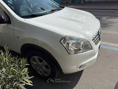 Nissan Qashqai tagliando e revisione appena eseguiti Bianco usata Ferrara