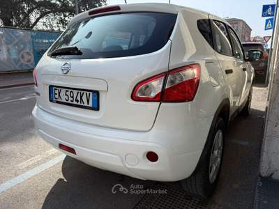 Nissan Qashqai tagliando e revisione appena eseguiti Bianco usata Ferrara