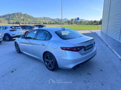 Alfa Romeo Giulia 2.2 Turbodiesel 150 CV AT8 Super OK DISTRIBUZIONE Argento usata Sant'Angelo in vado