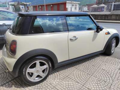 MINI Cooper Mini cooper D pelle tetto bicolore 1.6d Beige usata Sant'Egidio del Monte Albino