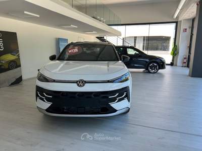 Volkswagen T-Roc new t roc style e-tsi Bianco usata Beregazzo con Figliaro