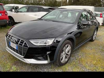Audi A4 A4 Allroad Quattro 40 2.0 tdi mhev Business 204cv Nero usata Basiliano