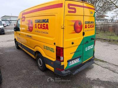 Volkswagen Crafter e-Crafter 35 136cv L3H3 FRIGO - GB675ZG Giallo usata Basiliano
