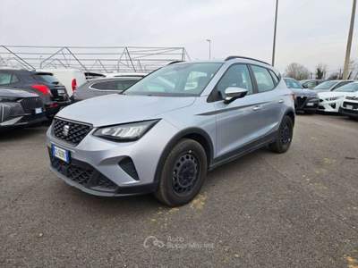 Seat Arona NEOPATENTATI Arona 2022 1.0 TSI 95cv tg: GS569NT Grigio usata Basiliano