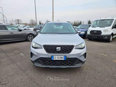 Seat Arona NEOPATENTATI Arona 2022 1.0 TSI 95cv tg: GS569NT Grigio usata Basiliano