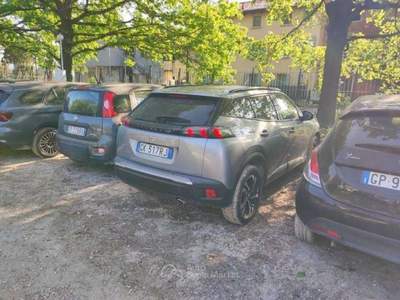 Peugeot 2008 BlueHDi 130 EAT8 Allure Pack S/S aut.  TG : GK317R Grigio usata Basiliano