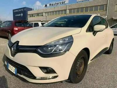 Renault Clio 1.5 dci energy Business 75cv N1 4 posti - FR647JK Beige usata Basiliano