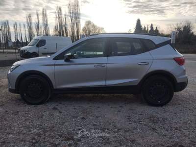 Seat Arona NEOPATENTATI Arona 2022 1.0 TSI 95cv tg: GS576NT Nero usata Basiliano