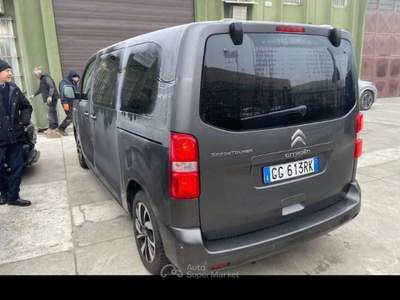Peugeot Traveller Spacetourer 2.0 140cv Bluehdi Feel 8 Posti GG613RK Grigio usata Basiliano
