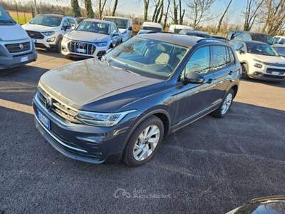 Volkswagen Tiguan Tiguan II 2021 1.4 tsi eh Life dsg - GD026XW Grigio usata Basiliano