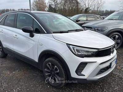 Opel Crossland NEOPATENTATI 1.2 Elegance 130cv at6 TG : GT211MB Bianco usata Basiliano