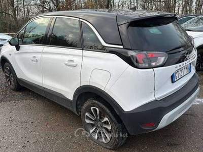 Opel Crossland NEOPATENTATI 1.2 Elegance 130cv at6 TG : GT211MB Bianco usata Basiliano