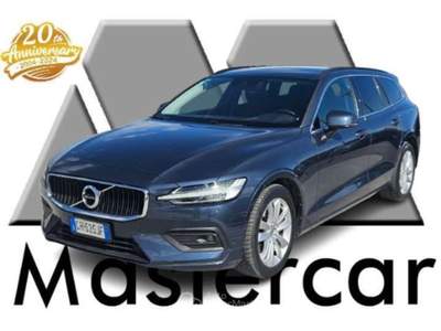 Volvo V60 V60 2.0 b4 Momentum Business Pro auto - GH525JF Nero usata Basiliano