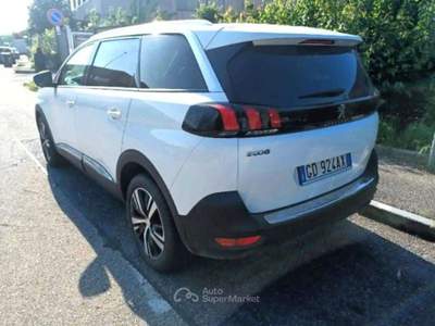Peugeot 5008 1.5 bluehdi Allure EAT8  130CV - Navi 7 posti - GD Bianco usata Basiliano
