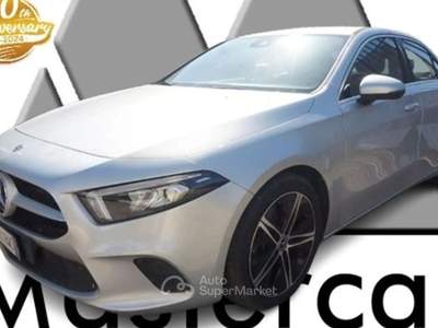 Mercedes-Benz Classe A d 116cv Automatic Sport Berlina - FZ218WS Argento usata Basiliano