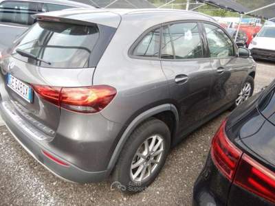 Mercedes-Benz GLA GLA-H247 2020 d Business Extra auto - GE646SX Argento usata Basiliano