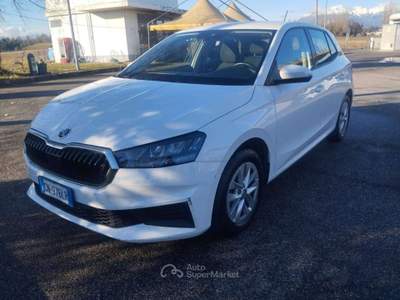 Skoda Fabia NEOPATENTATI 1.0 mpi evo Ambition TG: GN976LR Bianco usata Basiliano