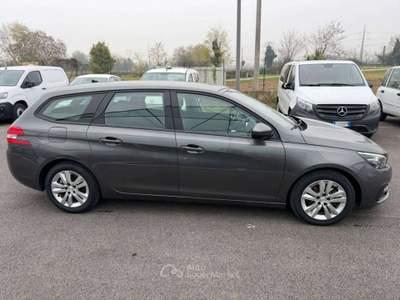 Peugeot 308 308 II 2018 SW SW 1.5 bluehdi s tg : GB443HF Grigio usata Basiliano