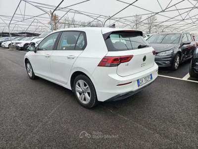 Volkswagen Golf Golf VIII 2020 1.0 etsi evo Life 110cv dsg GH182PG Bianco usata Basiliano