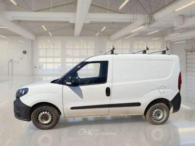 Fiat Doblò DOBLÒ 1.3 MJT 95CV SX Euro 6 - GD472TG Bianco usata Basiliano