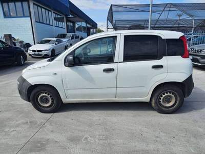 Fiat Panda Panda 1.2 69 CV VAN 2 POSTI EURO6 POP -   FY257PD Bianco usata Basiliano