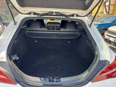 Mercedes-Benz CLA d S.W. 4Matic Automatic Premium Bianco usata Volla