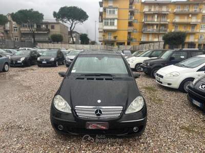Mercedes-Benz Classe A CDI Avantgarde Automatica Nero usata Volla