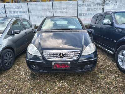 Mercedes-Benz Classe A CDI Avantgarde Automatica Nero usata Volla