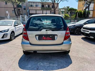 Mercedes-Benz Classe A CDI Avantgarde Grigio usata Volla