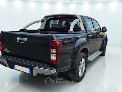 Isuzu D-Max 2.5 Crew Cab Solar Plus 4WD Nero usata Cassacco