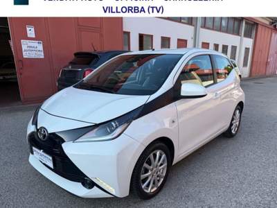 Toyota Aygo 1.0 VVT-i 69 CV 5 porte x-clusiv Bianco usata Villorba
