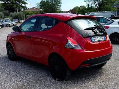 Lancia Ypsilon Ecochic hybrid Rosso usata Soiano del Lago