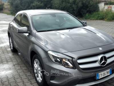 Mercedes-Benz GLA secondo proprietario Bronzo usata reggio calabria