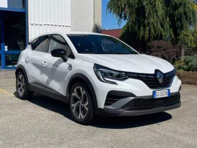 Renault Captur Full Hybrid E-Tech 145 CV RS Line Bianco usata Novara