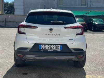 Renault Captur Full Hybrid E-Tech 145 CV RS Line Bianco usata Novara