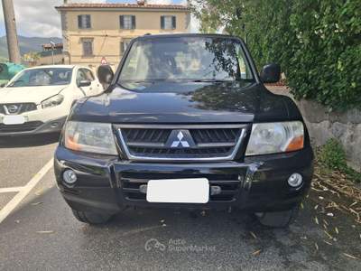 Mitsubishi Pajero III 3p 2.5 tdi GL 115cv Nero usata Calci