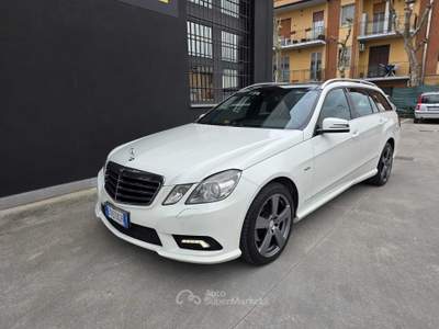 Mercedes-Benz Classe E solo 2 propietari Bianco usata Modena