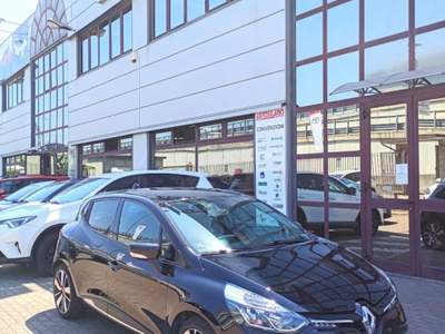 Renault Clio dCi 8V 75 CV Start&Stop 5 porte Energy Intens Nero usata Vignate