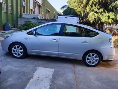 Toyota Prius ottima maccanica e carrozzeria Argento usata San Giuliano Milanesa