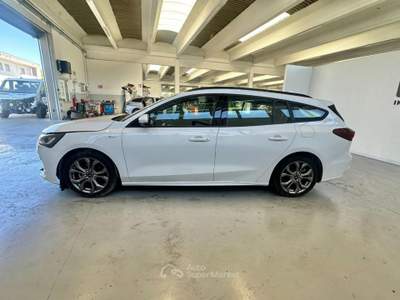 Ford Focus 1.5 ECOBLUE 115CV AUTOMATICO SW ST-LINE Bianco usata Megliadino San Vitale