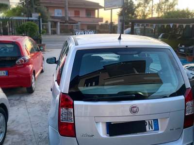 Fiat Idea Tenuta in buono stato Argento usata Cancello ed Arnone