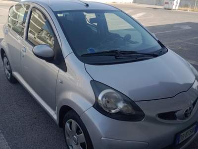 Toyota Aygo Toyota Aygo 1.4d Argento usata bari