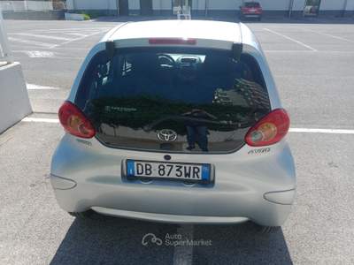 Toyota Aygo Toyota Aygo 1.4d Argento usata bari