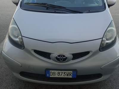 Toyota Aygo Toyota Aygo 1.4d Argento usata bari