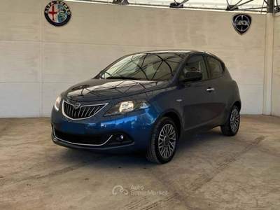 Lancia Ypsilon Ypsilon iii - ypsilon 1.0 firefly hybrid gold plus s&s 70cv Blu/Azzurro usata Legnano